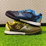 QUASER VORTEX FUTSAL SHOES