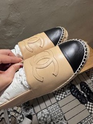 Chanel 雙色皮革草編鞋