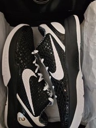 Nike Kobe 6 黑白配色籃球鞋