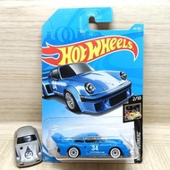 Hot wheels porsche 934.5 biru