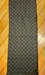 Gucci 頸巾
