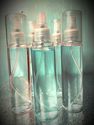 unlabeled scented alcohol  &amp; isopropyl alcohol spray ( 100 ml )