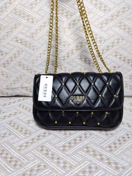 กระเป๋าสะพายข้าง Guess 9 นิ้ว