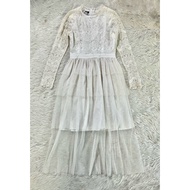 White lace dress size s waist 60-62