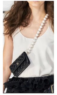 Chanel珍珠手袋