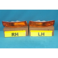 TOYOTA COROLLA AE100 AE101 EE100 EE101 1994 - 1995  BUMPER LAMP  (NEW)