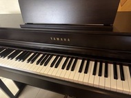 Yamaha Clp635 digital piano with bench