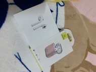 airpods 配備無線充電盒  (全新未開封）