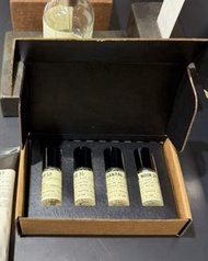 1200+好評❤️現貨‼️Le Labo 香水實驗室經典香水四件套裝 💰$530/5ml*4 📦 套裝包含：  Another 13 別樣13  The Noir 29 紅茶29  Rose 31 玫