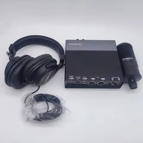 UR22C Recording Pack Audio Interface with 32-bit/192 kHz Audio Resolution for Live Streaming Audio, 