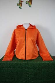 เสื้อแจ็คเก็ตสีส้ม มีฮู้ด ผ้านิ่มใส่สบาย กันลมกันแดด ใส่ได้ทั้งผู้หญิงและผู้ชาย