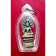 Rooplorongphor jatukam ramathep
拾到金 拉胡
佛历2548
Blesing with jatukam ramathep and sampet tamatikhun