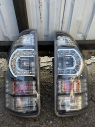 Toyota Voxy 70系後期包圍版LED尾燈