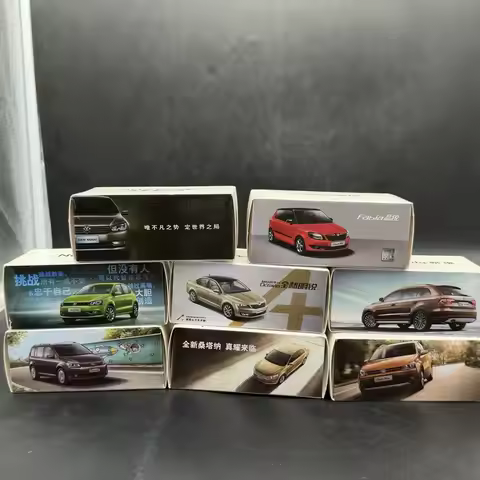 1:64 Scale VW Skoda 30th Anniversary Set Simulated Alloy Static Die-cast Car Model Ornaments Holiday