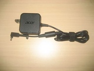🌟🌟🌟《有貨 Still Available》 Genuine Acer 45W Original AC Adapter Laptop Charger 19V 2.37A Pin Size : 3.0