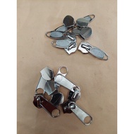 12 PCS ZIPPER HEAD NO. 10 ZIPPER HEAD NO. 10 ZIPPER/ NO. 10