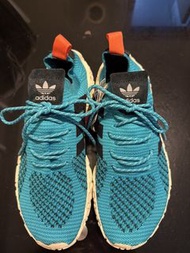 Adidas x continental 輕輕運動鞋