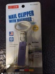 Nail clipper with magnifier 新放大鏡指甲剪