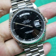 Rolex Daydate 18239 Black dial with Chinese disc
