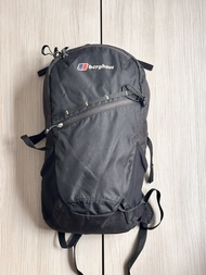 Berghaus 22L 背包