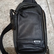 Tas Slingbag selempang Pria Tumi Harrison Gregory Sling Original 100%