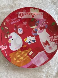 Hello Kitty 50週年紀念紅色碟