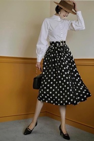 Chân váy chấm bi kèm belt sang chảnh