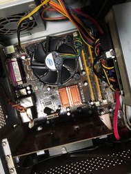 E5200 4GB Ram AMD Radeon 5670 電腦