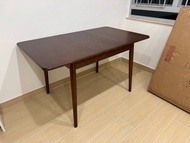 靚❤️實木餐桌（可伸縮）光滑圓潤枱面