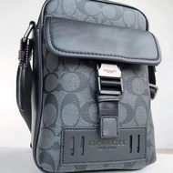 Coach 2666  กระเป๋าหนังผู้ชาย และผู้หญิงกระเป๋าสะพายข้าง