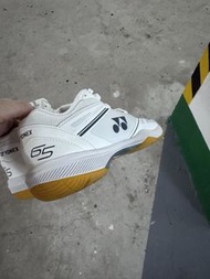 Yonex 65z4 羽毛球鞋