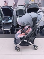 門市全新現貨  價錢優惠  性價比高  輕便細部好好推  車籃超級大  初生BB車  送原裝收納袋，杯架，雨罩，BB車掛鉤一對  送完即止