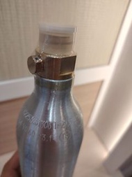 梳打水樽360g 食品級二氧化碳 充氣加氣樽 梳打水 氣泡水 CO2氣瓶 加氣碳酸飲料 全新$130, 舊樽換$120 $130 new. $120 exchange 旺角站交收,SF 到付 soda