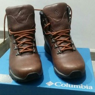 Columbia Combin Outdry Hiking Boots