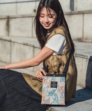 【熱門預購】KiU 2026新款 防潑水 迷你斜跨包 側背小包(6色)K233