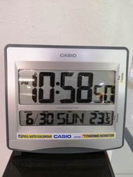 CASIO ID-14S-8DF Original Digital Auto Calendar Thermometer Table / Wall Clock