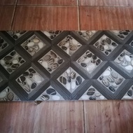 Keramik Lantai/Ubin motif batu kasar ukuran 40x40