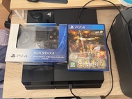 PS4主機連支架(原廠手掣+HDMI線+電源線+手制充電線)(送兩Game:三國志13+Bloodborne)
