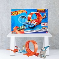 พร้อมส่ง Hot Wheels Toy Car Track Set Loop Stunt Champion Dual-Track Loop with Dual-Launcher Include
