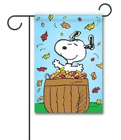 Vintage PEANUTS Snoopy Basket of Leaves Garden Flag Flag FL17 TTN