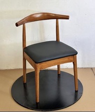 北歐實木牛角椅 Nordic style wooden horn chair Elton Chair