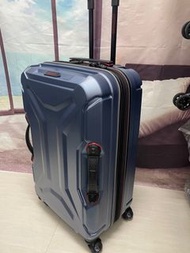 American Tourister 26 吋可擴展行李箱旅行箱 American Tourister expandable lugguage 67 x 42 x 28cm