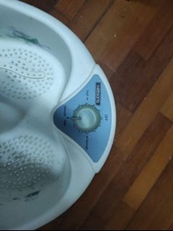#1391  WATSONS 電動腳底按摩器（連配件）
