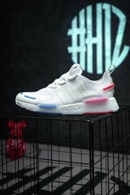 【AD Originals NMD_V3 休閒運動鞋 白粉藍】