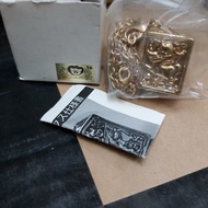 出售聖衣神話 人馬座 星矢 黄金聖衣箱 24k電鍍 金頸鏈非賣品 一條 bandai