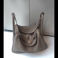 Hermes 銀釦象灰皮革Lindy 30