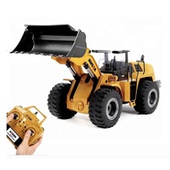 รถแมคโครบังคับ รถตักดินบังคับ รถตักบังคับเหล็ก Huina 1583 สเกล 1/14 ของเล่นบังคับวิทยุไร้สาย ของเล่น