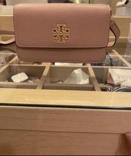 Tory Burch Britten Convertible crossbody TB雙T LOGO牛皮翻蓋斜背包(粉)