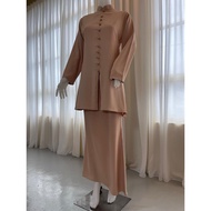 Nunu The Label - Kurung Jelita Cantik dengan Butang Cantik dan Lengan Panjang untuk Kesan Elegan