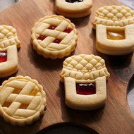[2 Days Delivery] Jam Sandwich Cookie Mold 3D Cartoon Biscuit Mold DIY Cookie Cutter Baking Househol